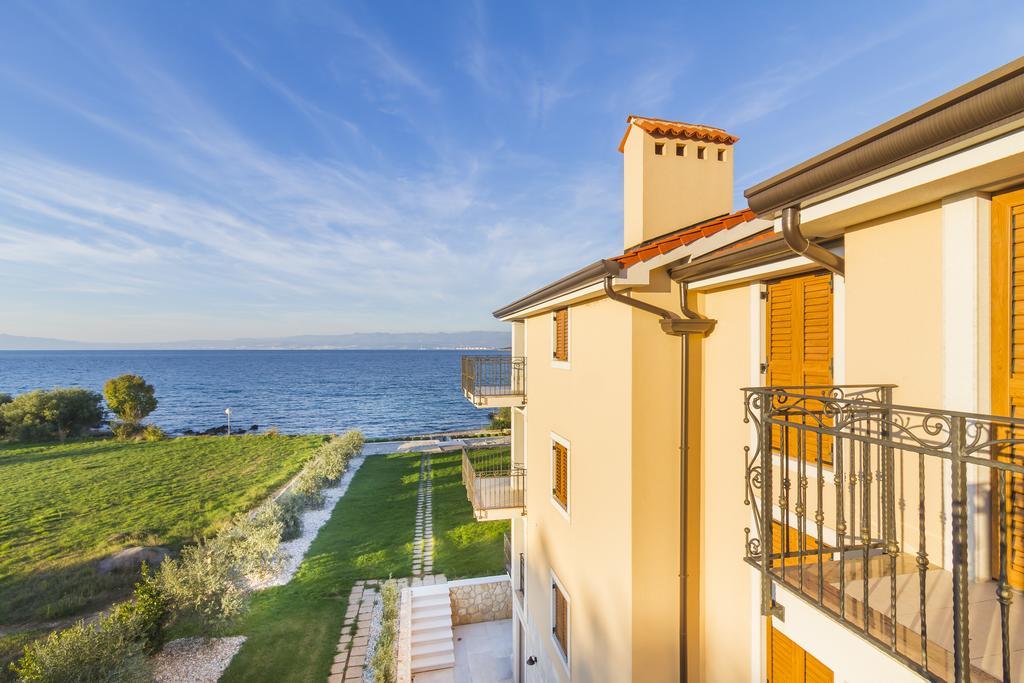 Luxury Apartments Villa Matea Malinska Luaran gambar